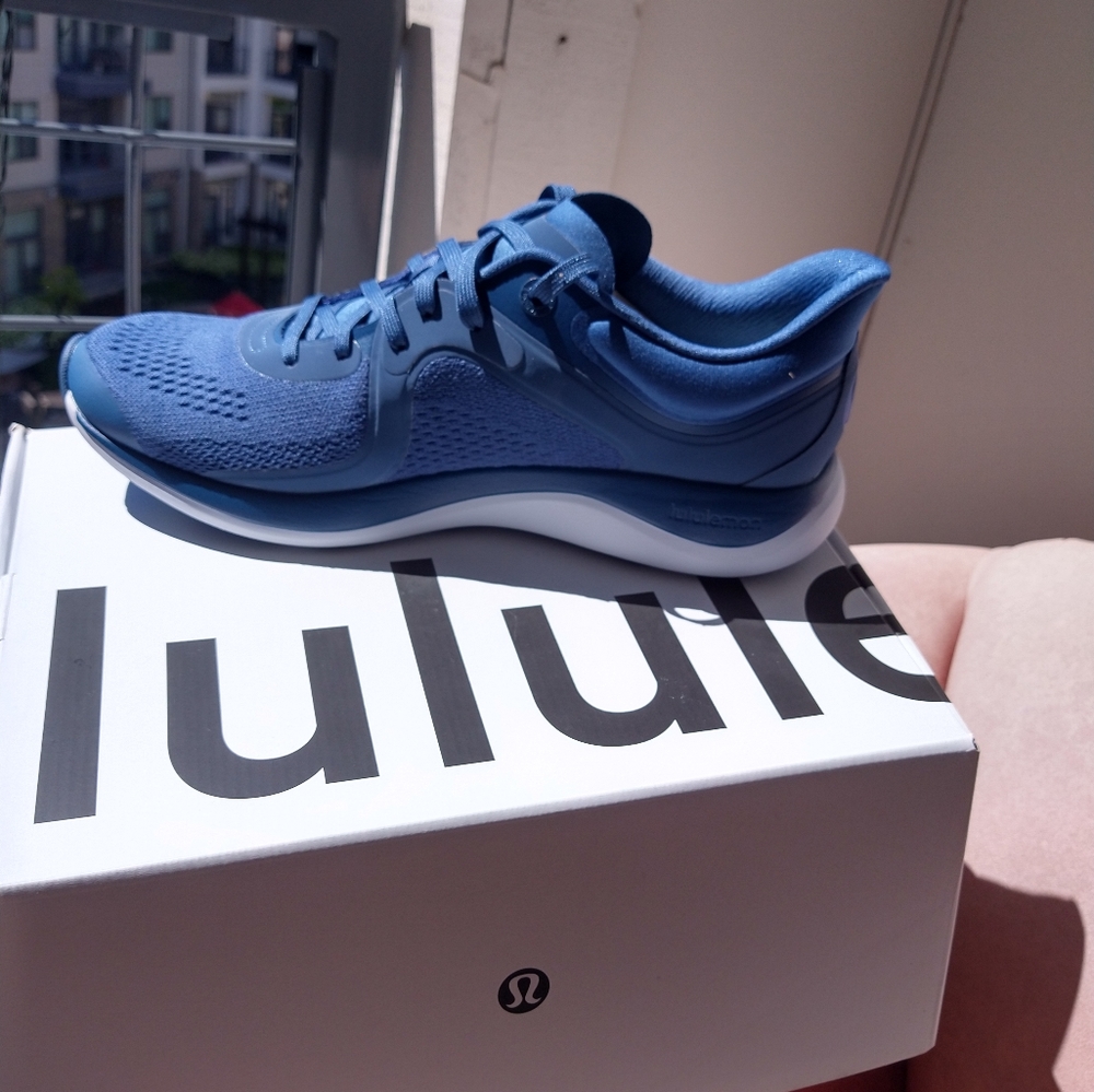 Lululemon Women's shoes Sz 10 New/in box Chargefeel  Workout low impact Summer26